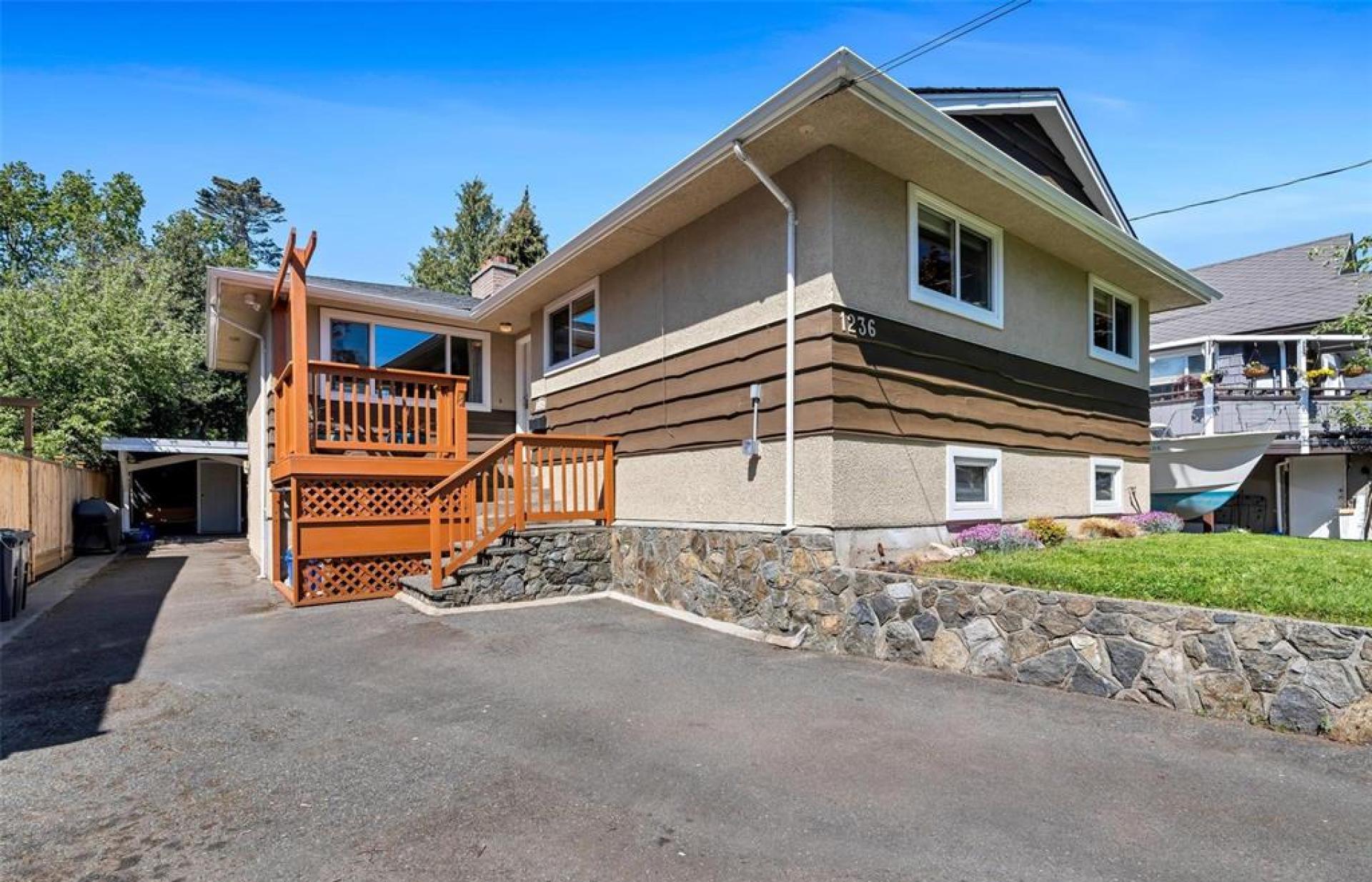 1236 Effingham Street, Esquimalt photo 5