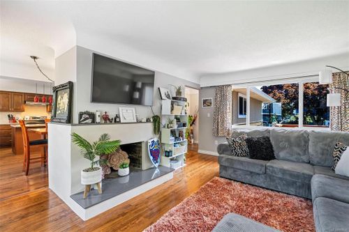 1236 Effingham St Esquimalt BC V9A 4Y2 at 1236 Effingham Street, Esquimalt