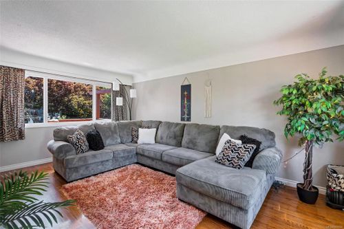 1236 Effingham St Esquimalt BC V9A 4Y2 at 1236 Effingham Street, Esquimalt