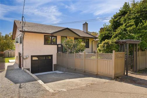 1287 Derby Road, Cedar Hill, Saanich East photo number 2