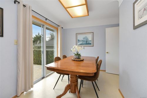 2819 ADELAIDE Ave Saanich BC V9A 2L3 at 2819 Adelaide Avenue, Saanich West