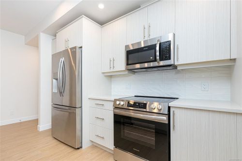 getmedia-4 at 402 - 924 Jenkins Avenue, Glen Lake, Langford