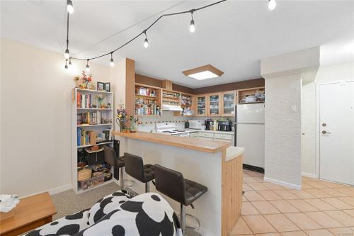 202 - 1745 LEIGHTON Rd Victoria BC V8R 6R6 at 202 - 1745 Leighton Road, Victoria