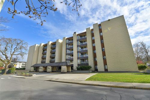 202 - 1745 LEIGHTON Rd Victoria BC V8R 6R6 at 202 - 1745 Leighton Road, Victoria