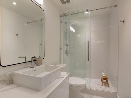 110 - 916 Lyall St Esquimalt BC V8R 1T7 at 110 - 916 Lyall Street, Esquimalt