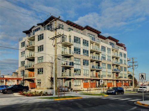 110 - 916 Lyall St Esquimalt BC V8R 1T7 at 110 - 916 Lyall Street, Esquimalt