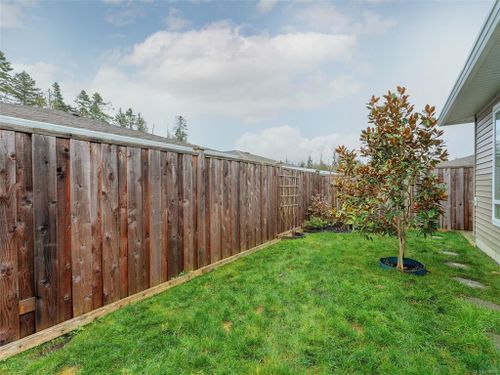 38 - 7586 Tetayut Rd Central Saanich BC V8M 0B4 at 38 - 7586 Tetayut Road, Central Saanich