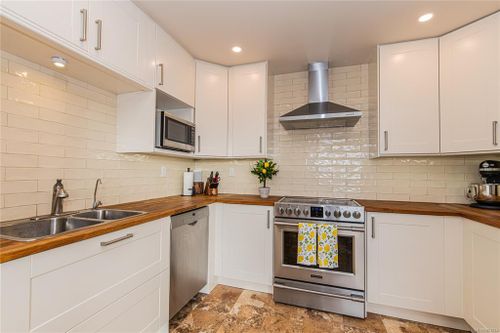 getmedia at 708 - 103 E Gorge Road, Victoria