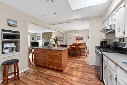 1503-edgewood-gordon-head-saanich-east-10 at 1503 Edgemont Road, Gordon Head, Saanich East