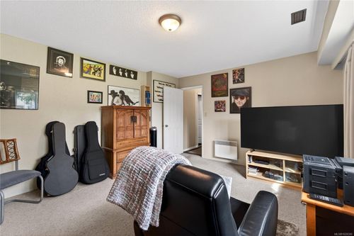 1503-edgewood-gordon-head-saanich-east-18 at 1503 Edgemont Road, Gordon Head, Saanich East