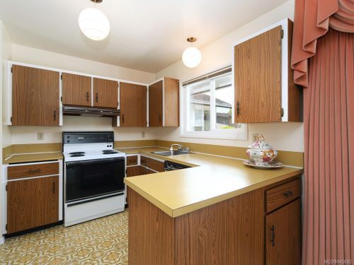 4362 Shelbourne Street Gordon Head at 4362 Shelbourne Street, Gordon Head, Saanich East