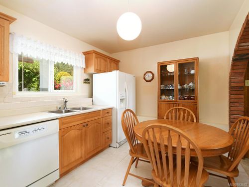 4362 Shelbourne Street Gordon Head at 4362 Shelbourne Street, Gordon Head, Saanich East