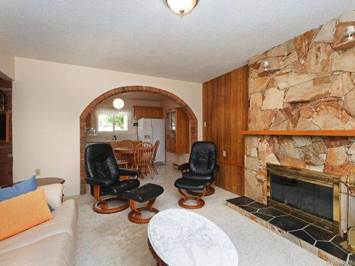 4362 Shelbourne Street Gordon Head at 4362 Shelbourne Street, Gordon Head, Saanich East