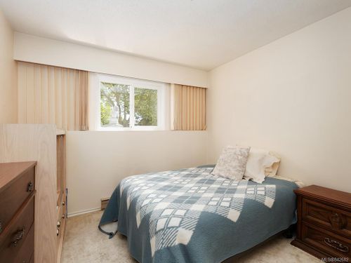 4362 Shelbourne Street Gordon Head at 4362 Shelbourne Street, Gordon Head, Saanich East