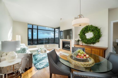 1004 - 788 Humboldt Street at 1004 - 788 Humboldt Street