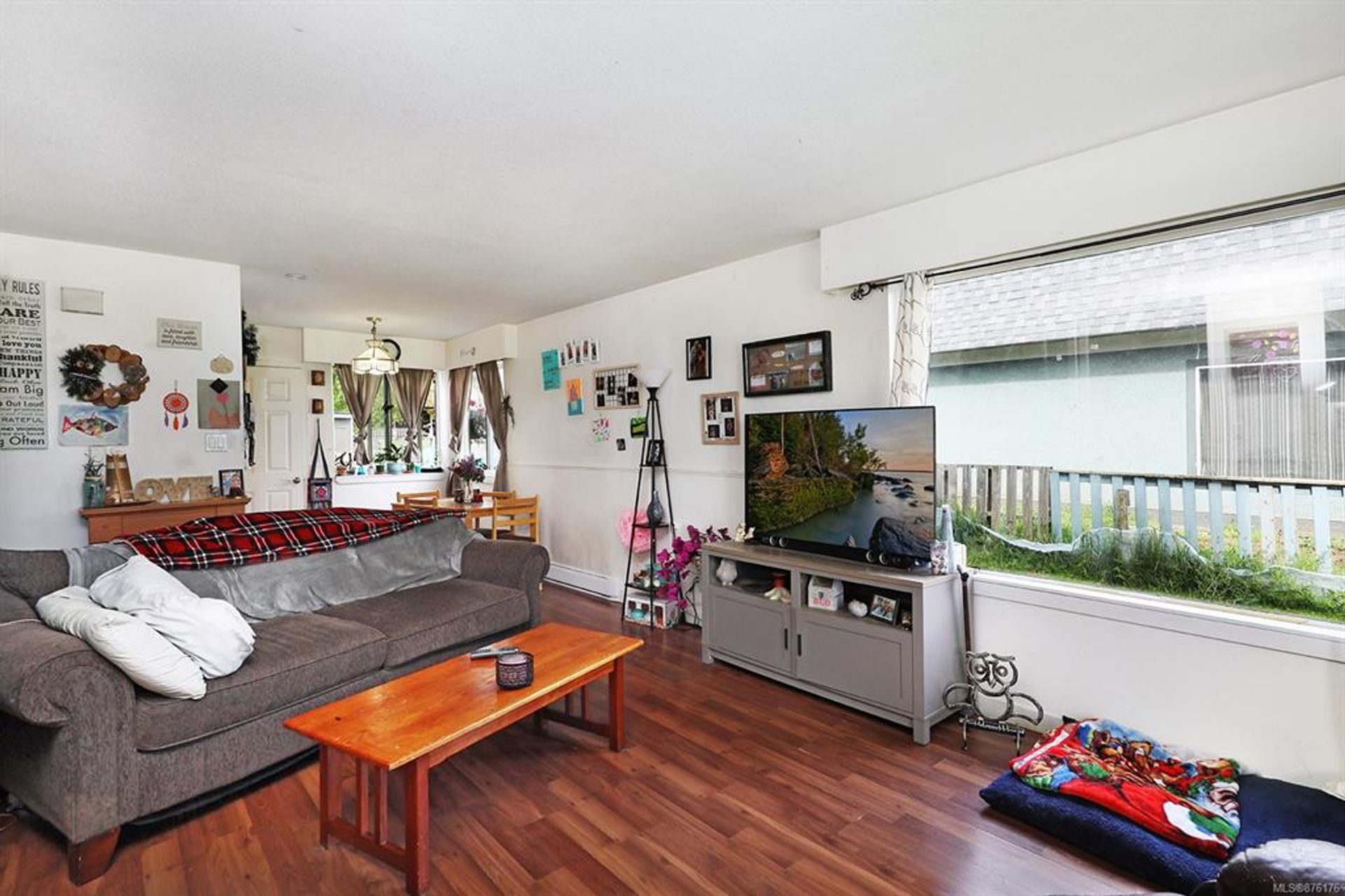 1883 & 188 5 England Avenue, Courtenay City, Comox Valley photo number 1