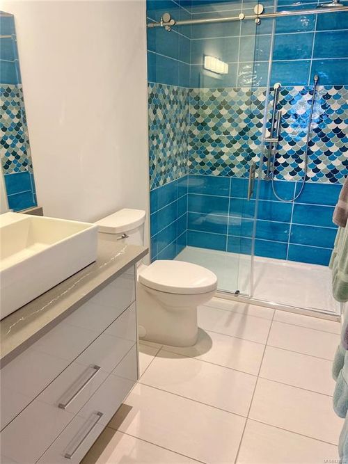 505 - 916 Lyall Street at 505 - 916 Lyall Street, Old Esquimalt, Esquimalt