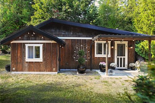 getmedia-1 at 7894 S Island Highway, Comox Valley