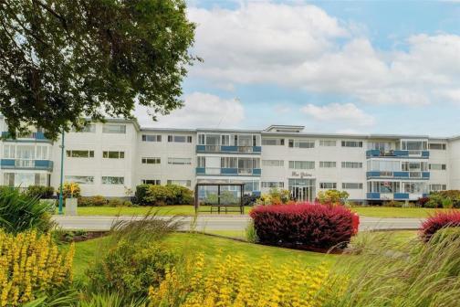 311 - 9560 Fifth Street, Sidney photo number 2