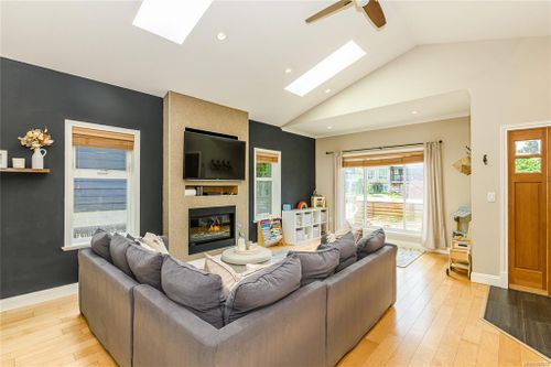 getmedia-2 at 1074 Verdier Avenue, Central Saanich