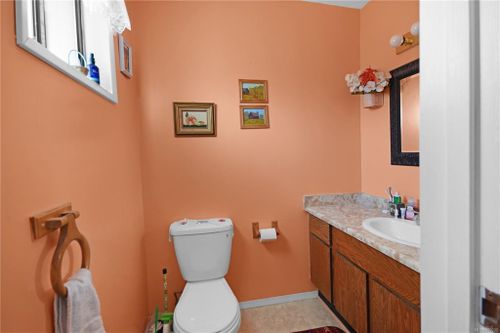 getmedia-7 at 408 Valley Place, Nanaimo