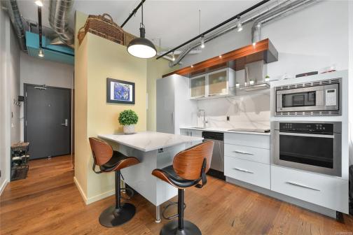 705 - 1029 View Street, Victoria photo number 2