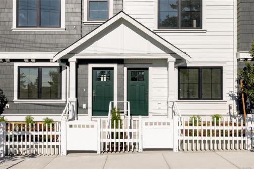 TH16 - 3450 Whittier Avenue, Saanich West photo number 2