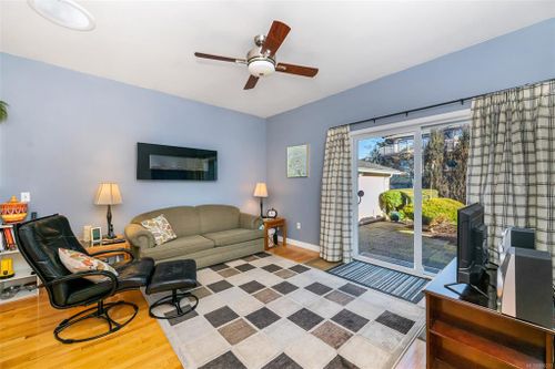 getmedia-6 at 8 - 4291 Quadra Street, Saanich East