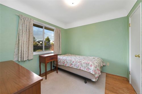 getmedia-5 at 2819 Adelaide Avenue, Saanich West