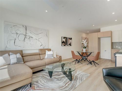 getmedia-4 at 102 - 2374 Oakville Avenue, Sidney