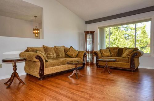 getmedia-1 at 1845 Grandview Drive, Saanich East