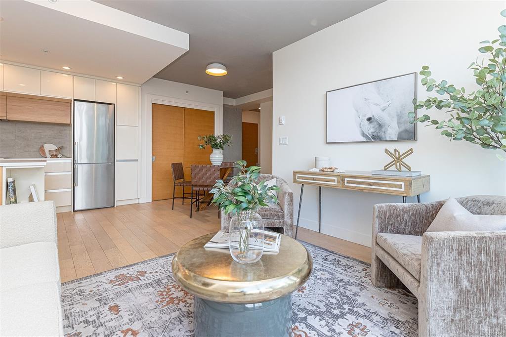 609 - 989 Johnson Street, Victoria photo number 2