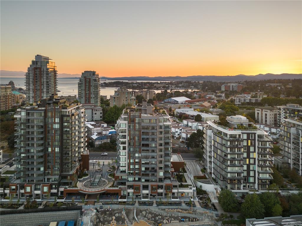 205 - 369 Tyee Road, Victoria photo number 2