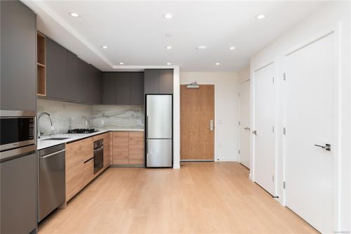 getmedia-1 at 205 - 369 Tyee Road, Victoria