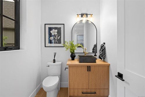 getmedia-3 at 4621 Cordova Bay Road, Saanich East