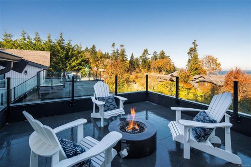 getmedia-7 at 4621 Cordova Bay Road, Saanich East