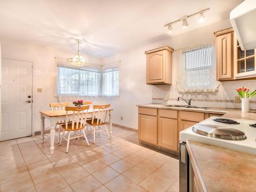 5525-commercial-street-victoria-ve-vancouver-east-05 at 5525 Commercial Street 5525-commercial-street-victoria-ve-vancouver-east-05 at 5525 Commercial Street