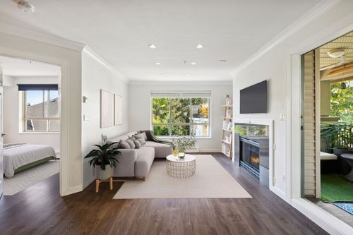 150-w-22nd-street-mosquito-creek-north-vancouver-01 at 206 - 150 W 22nd Street, Mosquito Creek, North Vancouver