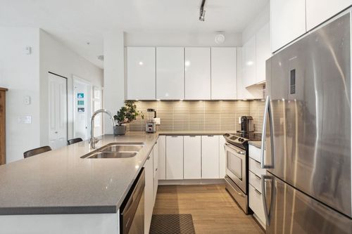 9877-university-crescent-simon-fraser-univer-burnaby-north-03 at 316 - 9877 University Crescent, Simon Fraser Univer., Burnaby North