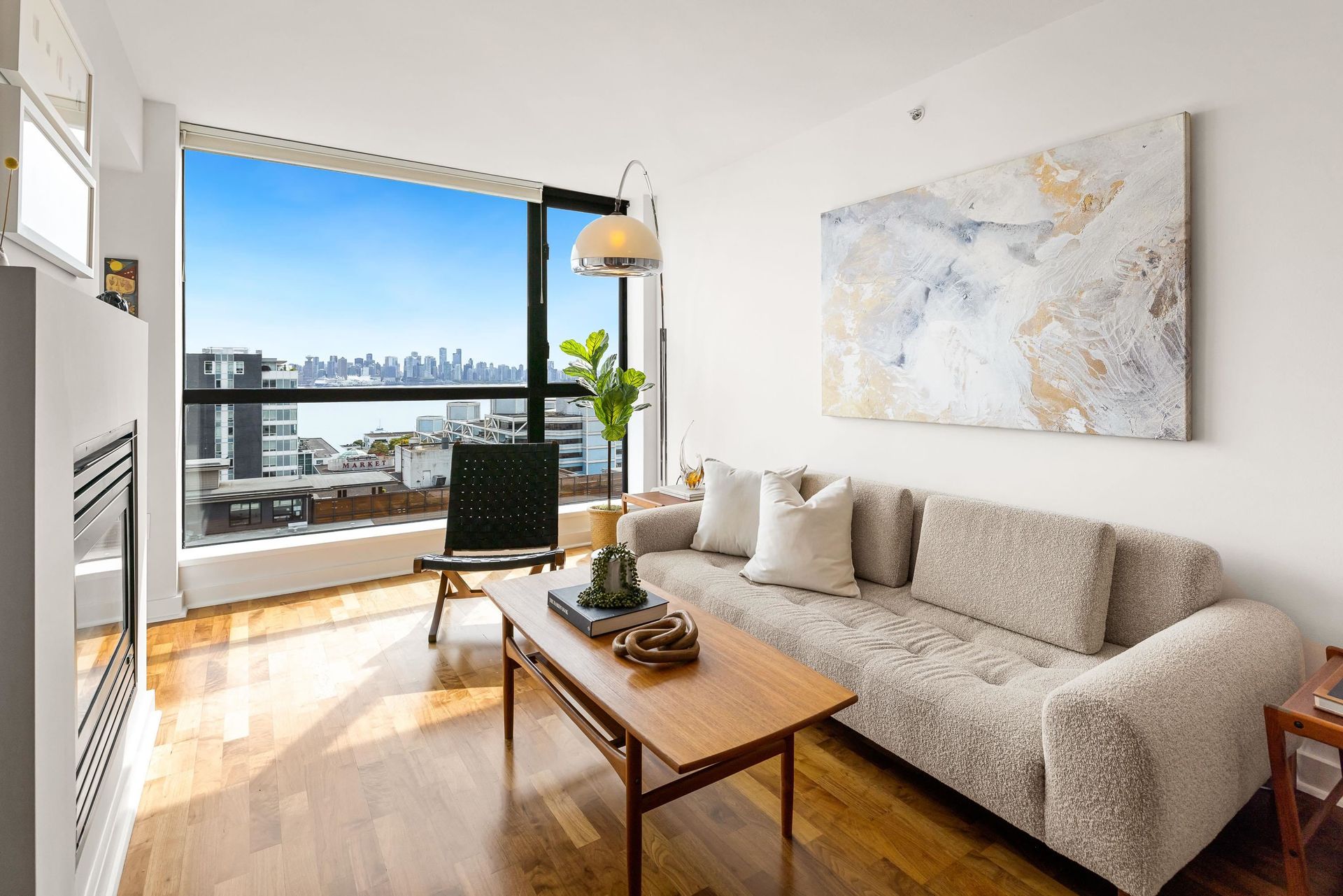 1103 - 124 W 1st Street, Lower Lonsdale, North Vancouver 