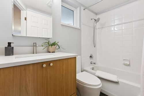 2565-w-broadway-street-kitsilano-vancouver-west-12 at 314 - 2565 W Broadway Street, Kitsilano, Vancouver West