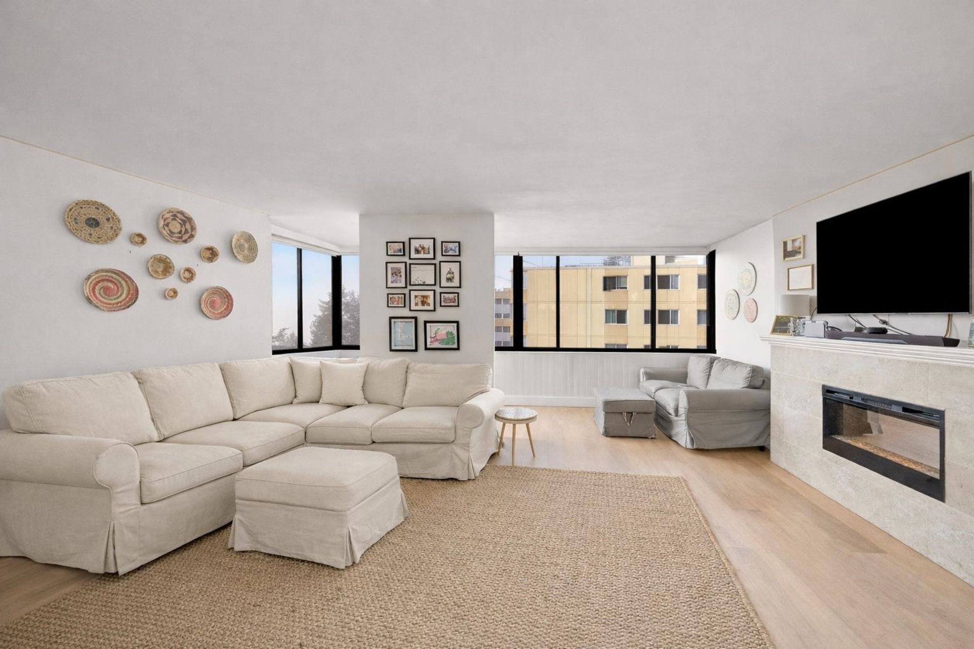 703 - 2167 Bellevue Avenue, Dundarave, West Vancouver 