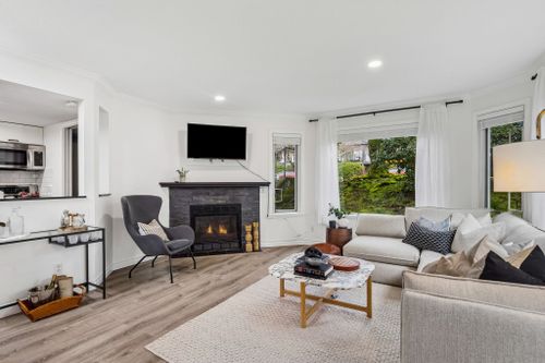 175-w-4th-street-lower-lonsdale-north-vancouver-04 at 107 - 175 W 4th Street, Lower Lonsdale, North Vancouver