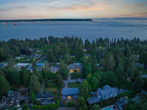 2960-palmerston-avenue-altamont-west-vancouver-40-1 at 2960 Palmerston Avenue, Altamont, West Vancouver
