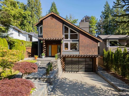 5522-deerhorn-lane-grouse-woods-north-vancouver-02 at 5522 Deerhorn Lane, Grouse Woods, North Vancouver
