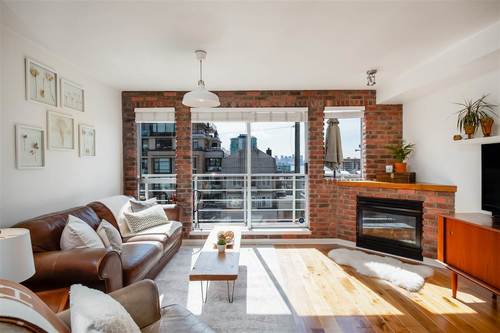 122-e-3rd-street-lower-lonsdale-north-vancouver-01 at 405 - 122 E 3rd Street, Lower Lonsdale, North Vancouver