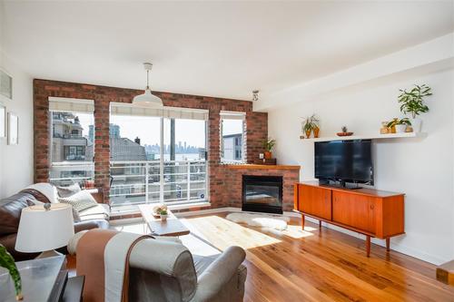 122-e-3rd-street-lower-lonsdale-north-vancouver-02 at 405 - 122 E 3rd Street, Lower Lonsdale, North Vancouver