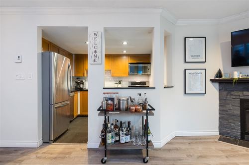 175-w-4th-street-lower-lonsdale-north-vancouver-12 at 107 - 175 W 4th Street, Lower Lonsdale, North Vancouver