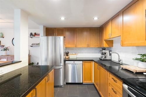 175-w-4th-street-lower-lonsdale-north-vancouver-14 at 107 - 175 W 4th Street, Lower Lonsdale, North Vancouver