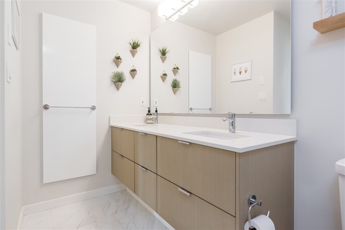 255-w-1st-street-lower-lonsdale-north-vancouver-27 at 428 - 255 W 1st Street, Lower Lonsdale, North Vancouver